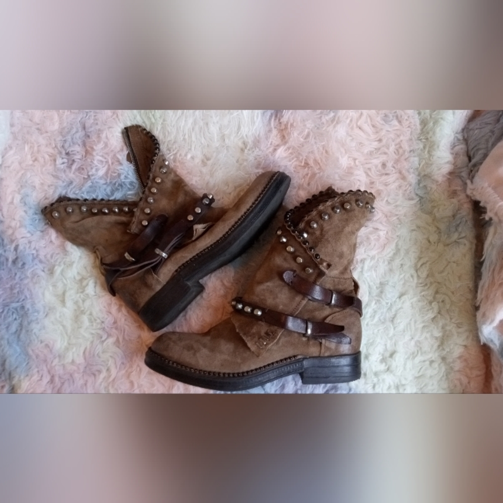 A.S. 98 boots, Size 8